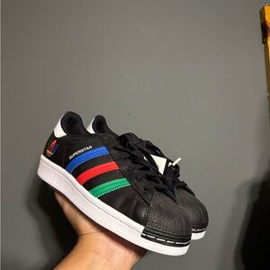 Grade school Adidas Superstar size 3.5y